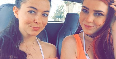 Zhaddie Grey nackte pornostar bilder