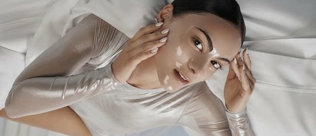 Camila Mendes model schöne fotos