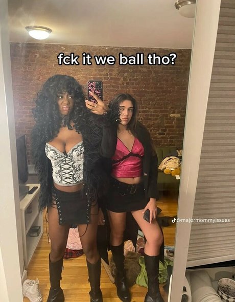 nackte rothaarige onlyfans hd galerien