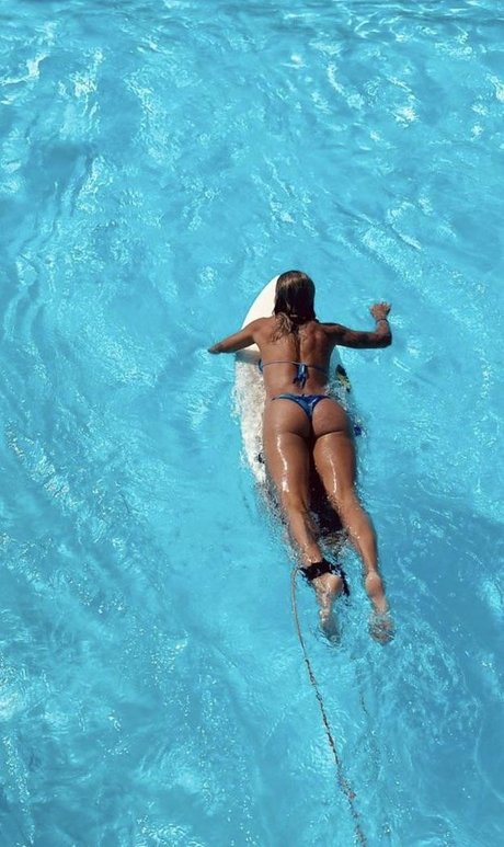 Leticia Bufoni exklusive nackte bild