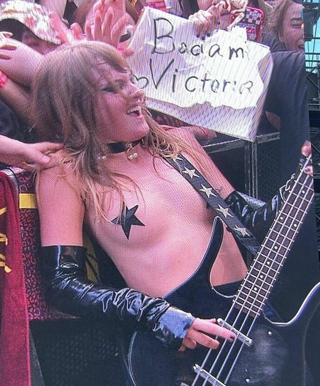 Victoria De Angelis schauspielerin heiße archiv