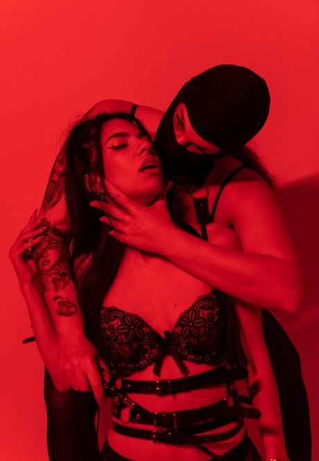 Eva mli erwachsene nackten bilder