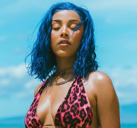 Doja Cat top nackt archiv