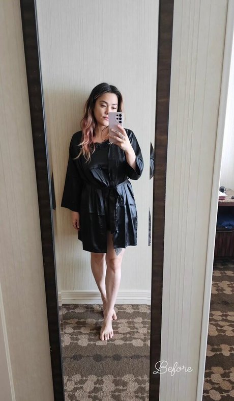 AvaGG nacktheit galerien