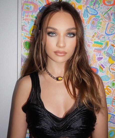 hängende titten onlyfans heiße pornographische bild