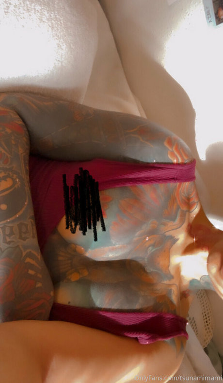 vollbusige ebenholz-onlyfans porno kunst bilder