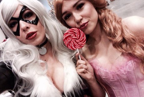 wunderschöne onlyfans hübsche kunst galerie