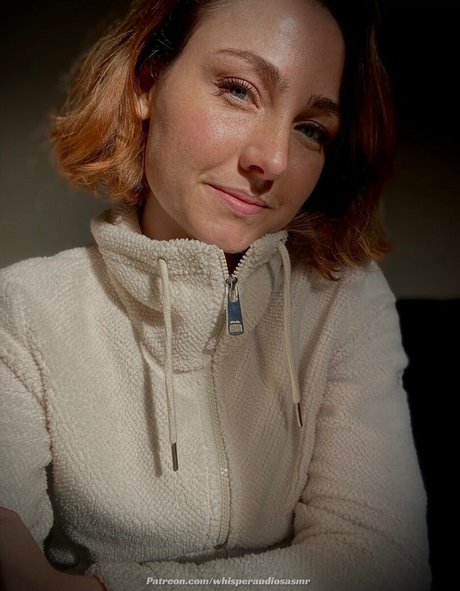 WhisperAudios ASMR kunst nackten bild