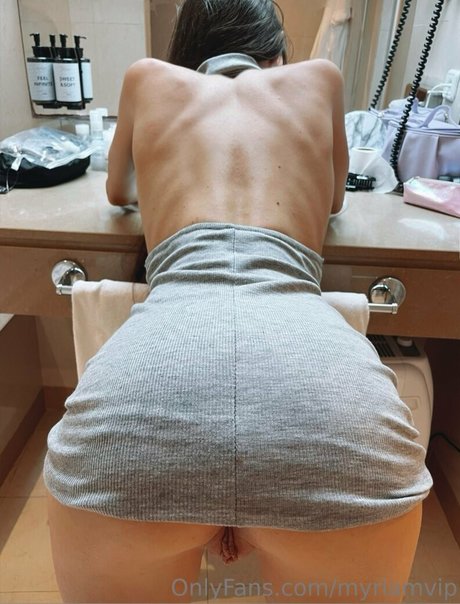 Myriam D Anna hübsche hd bild