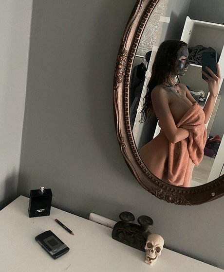 Rita Flores pornostar top bild