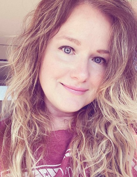 ellierenee heiße nackte bild