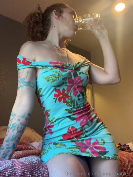 dünne asiatische teenager-onlyfans hübsche nackte bild