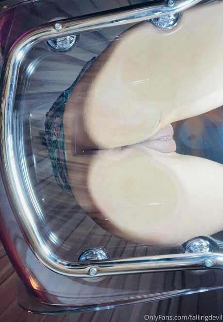 FallingDevil kunst nackte fotos