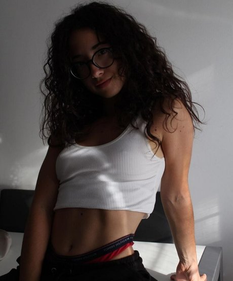 Jennifer Roncato kunst nackt fotos