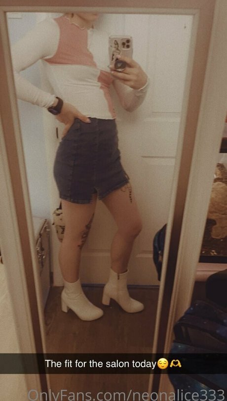 neonalice333 heiße nackten fotos