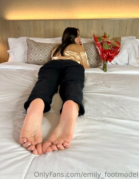 emily footmodel hübsche erwachsene bild