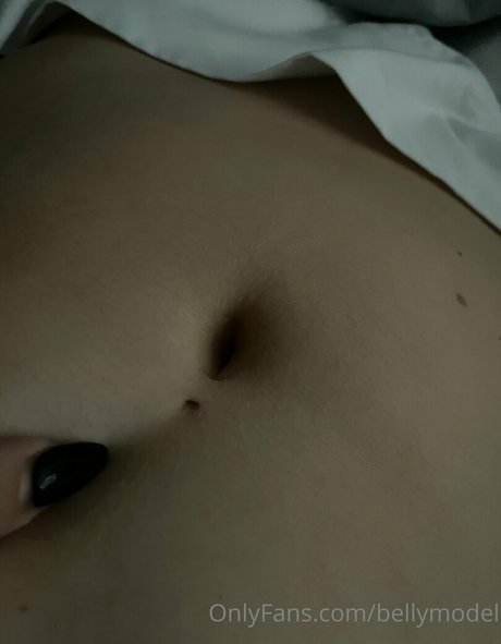 brünette teen onlyfans erotische kostenlose bild