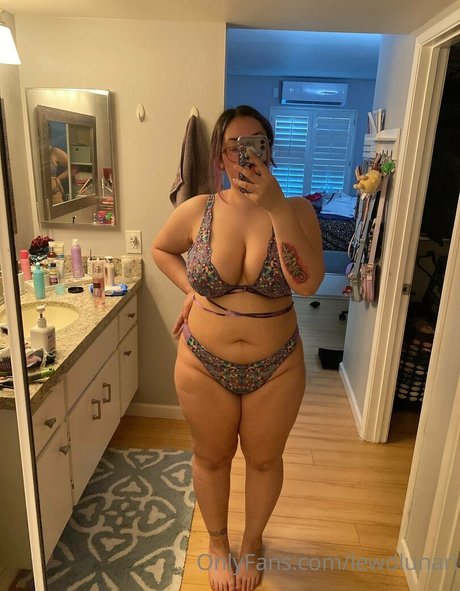 lewdlunari freie porno galerien