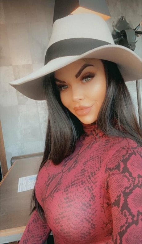 blonde onlyfans xxx archiv