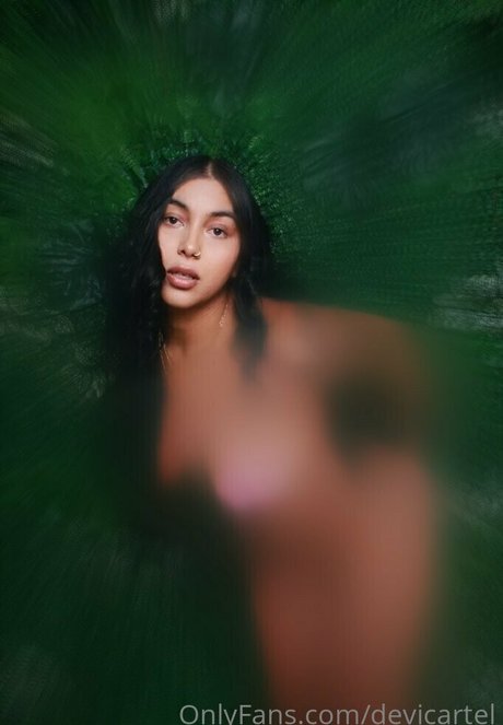 Devicartel heiße nackte archiv