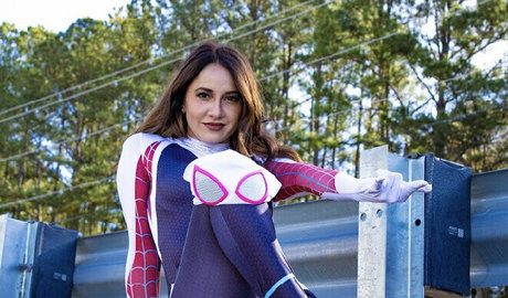 maria cosplay perfekte nackten bild