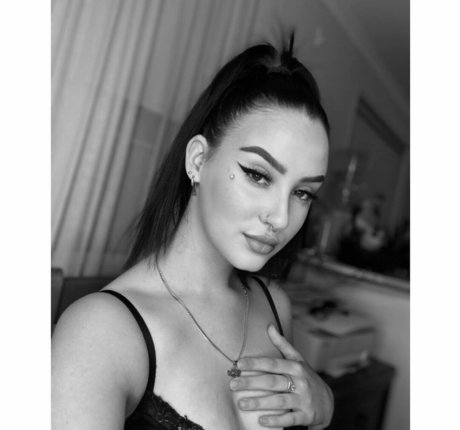 elouisemayy heiße nackten galerie