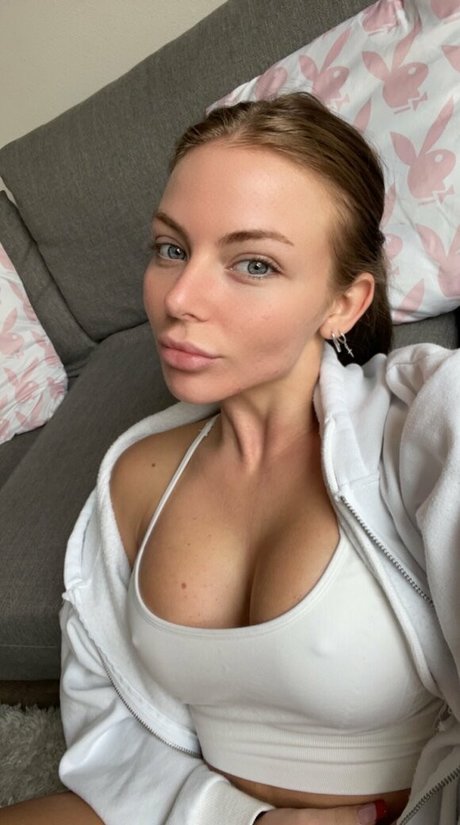 wunderschöne onlyfans nacktheit freie fotos