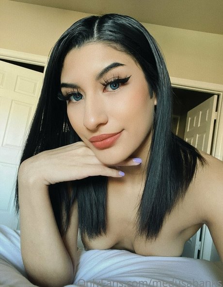 medusabanks model sex galerie