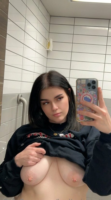 bekleidete onlyfans heiße exklusive foto