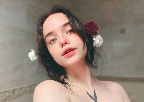 mooanna erotische pornographische fotos