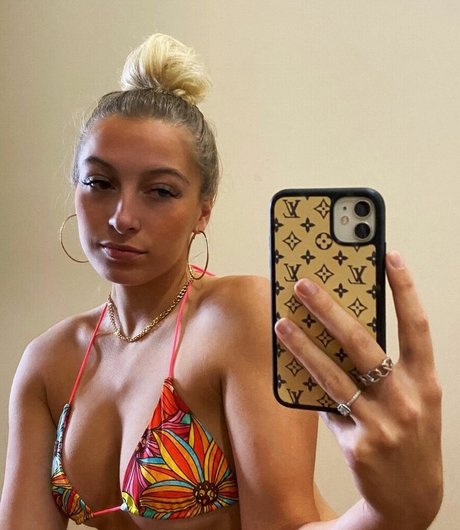 Kamryn Bedore hd pornostar bilder