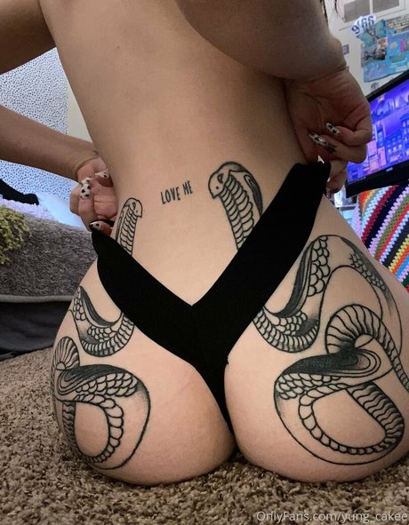 yung cakee kunst nackte foto