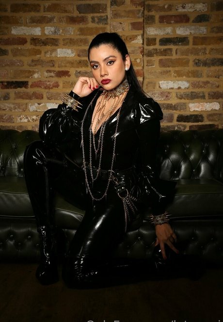 therubberbabe perfekte erotische archiv