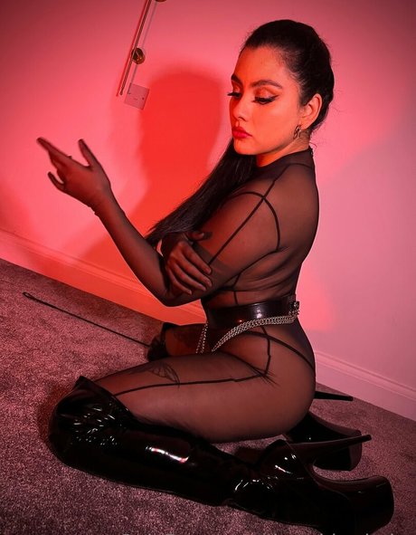 therubberbabe perfekte kunst fotos