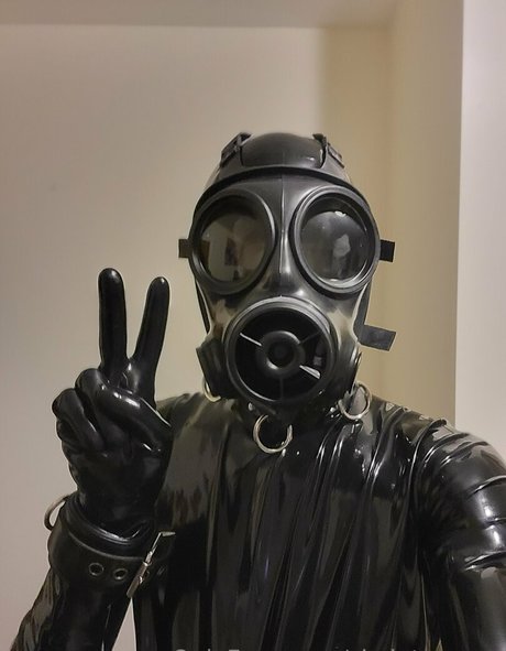 sir latexman xxx nette galerien