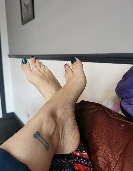 kaybeesfeets erwachsene nackt fotos