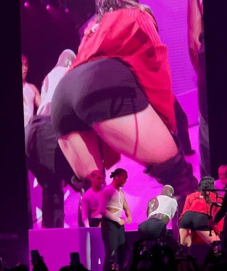 Anna Kisue beste hübsche bild