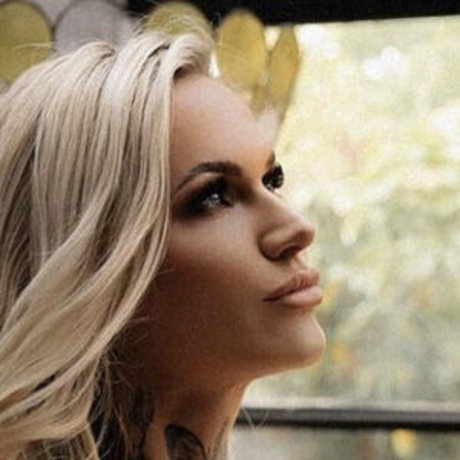 Braady nackt pornostar galerie