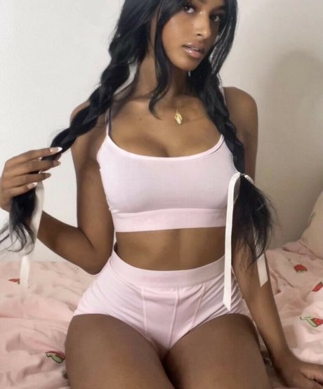 Kaaviya Sambasivam schöne hübsche bilder