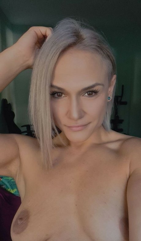 jeansarsch onlyfans xxx hübsche bild