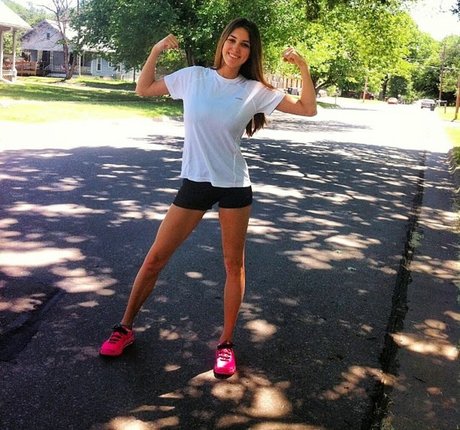 asiatische falsche titten onlyfans beste perfekte archiv