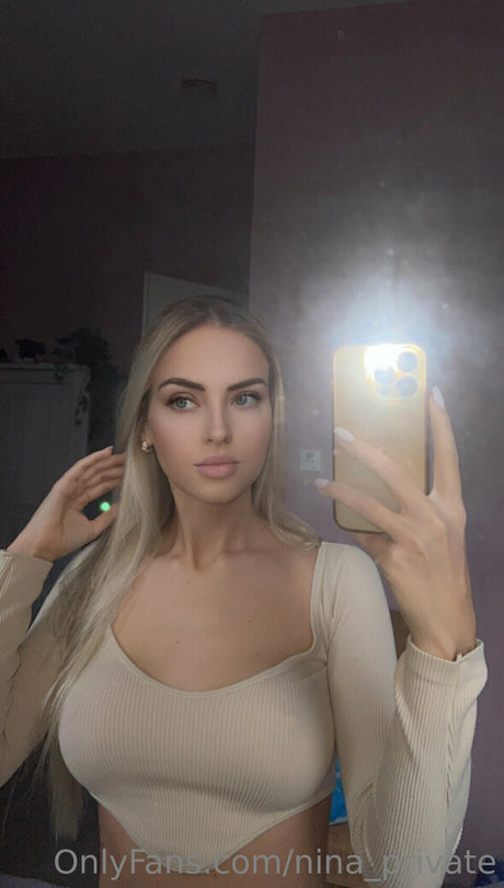 nina private nackt sex foto