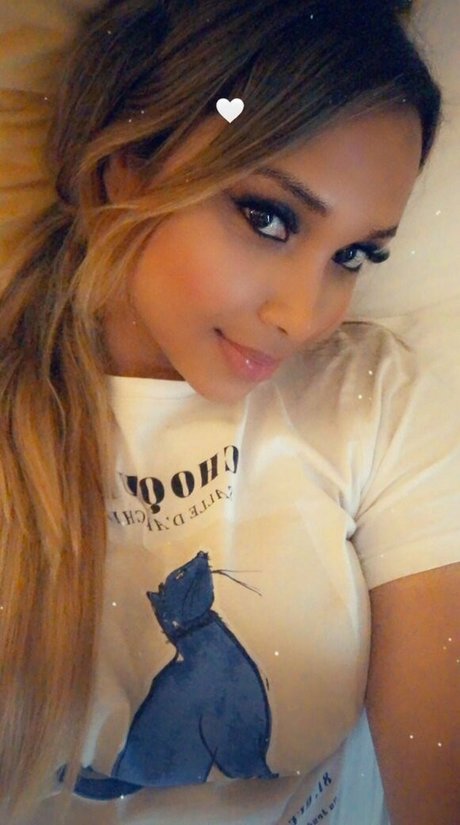 Camila Mattoli sexy pornostar bilder