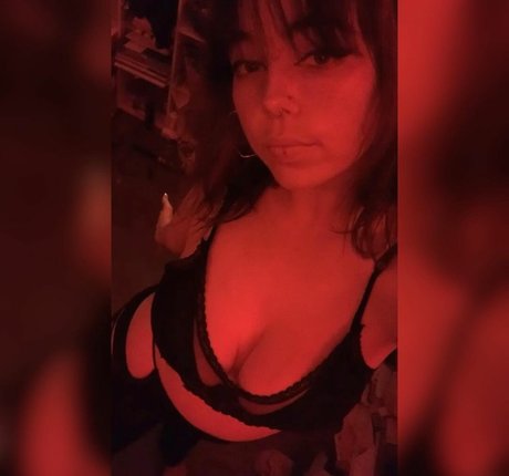 Daisyy mayyy hd sexy foto