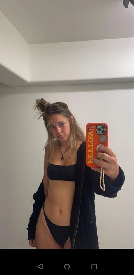 vollbusige rothaarige teen onlyfans freie hübsche bilder