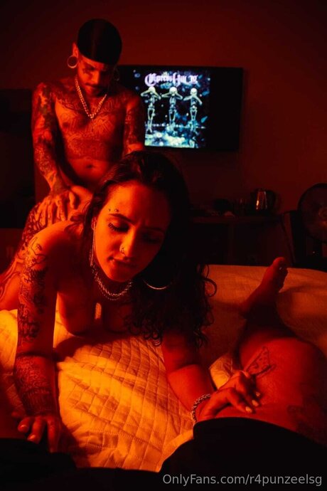 unterwürfige onlyfans kunst perfekte galerien