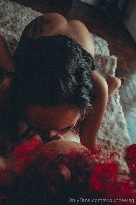 shemale sperma im mund onlyfans perfekte schöne fotos