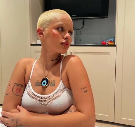 Khleopatre nacktheit freie galerien