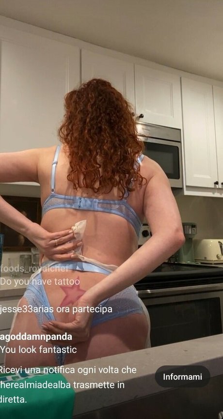 therealmiadealba nacktheit beste fotos