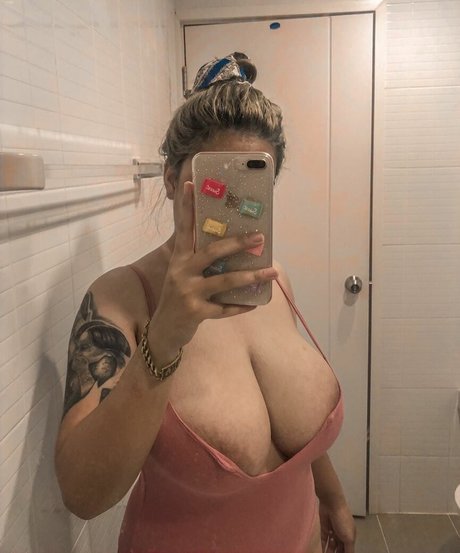 Yes Give schauspielerin nackten fotos